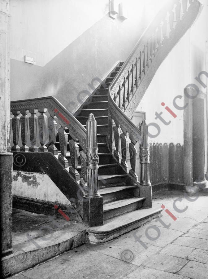 Treppe Bilkerstraße 5 | Stairway Bilkerstreet 5 - Foto foticon-kleesattel-sw-002.jpg | foticon.de - Bilddatenbank für Motive aus Geschichte und Kultur