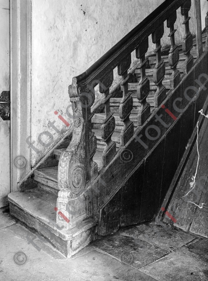 Treppe Ritterstraße 21 | Stairway Ritterstreet 21 - Foto foticon-kleesattel-sw-007.jpg | foticon.de - Bilddatenbank für Motive aus Geschichte und Kultur
